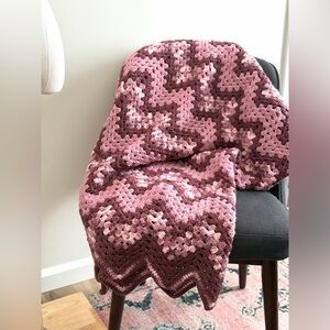Vintage Style Hand Crocheted Chevron Blanket Mauve Pink Throw 58"x68"
